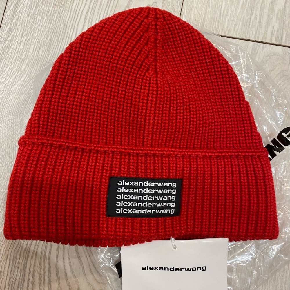 ALEXANDER WANG Ribbed with intarisia Logo red winter hat